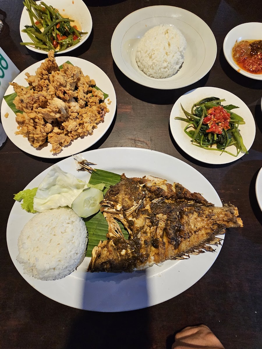 Ikan Bakar Dan Goreng Khas Jimbaran-3